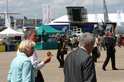 Sergei at Paris Airshow, 18/6/2007