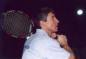 Sergei plays tennis (Interpress)