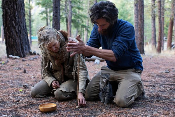 Lynx Vilden and Louis Pommier starting a fire