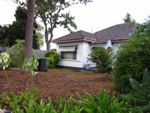 26 Lahona Avenue house